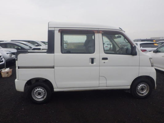 2015 Daihatsu Hijet Cargo Auto