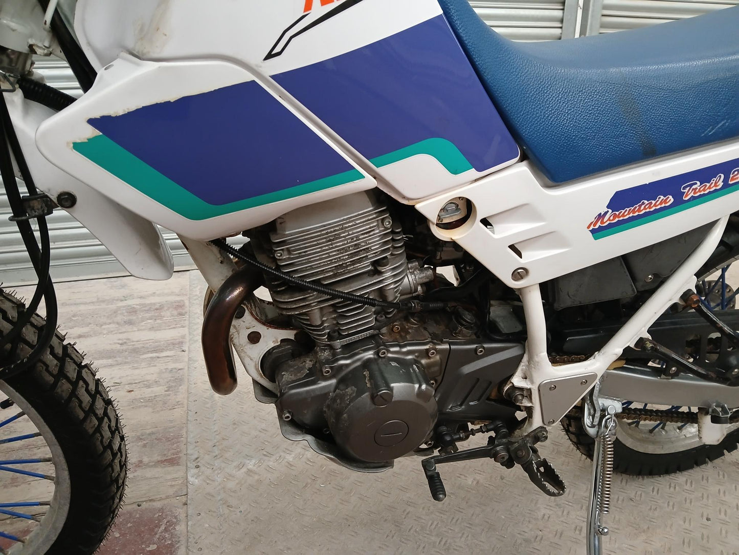 1998 Yamaha XT225 Serow