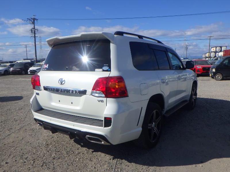 2015 Toyota Land Cruiser 4.6 V8 Auto Pearl White - POA