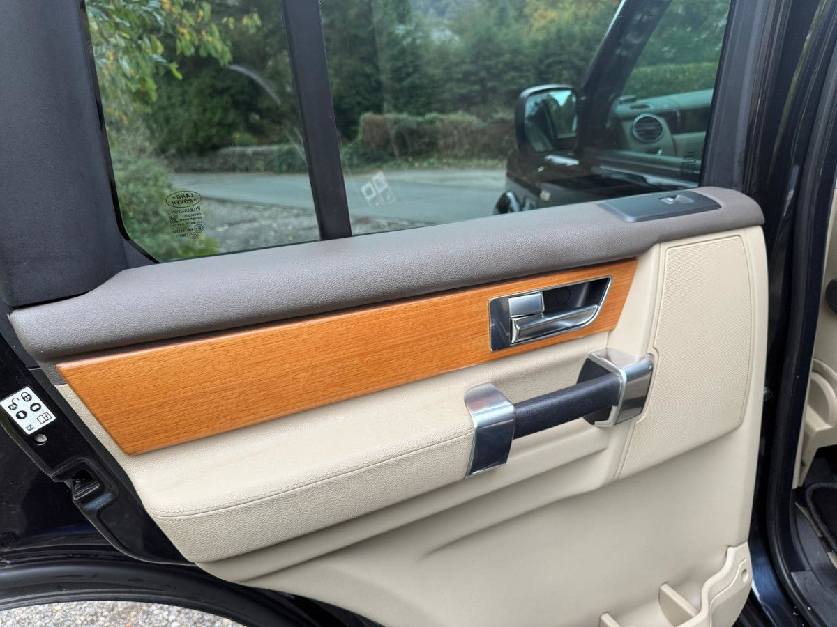 2012 Land Rover Discovery 4 5.0 V8 SE Blue - POA