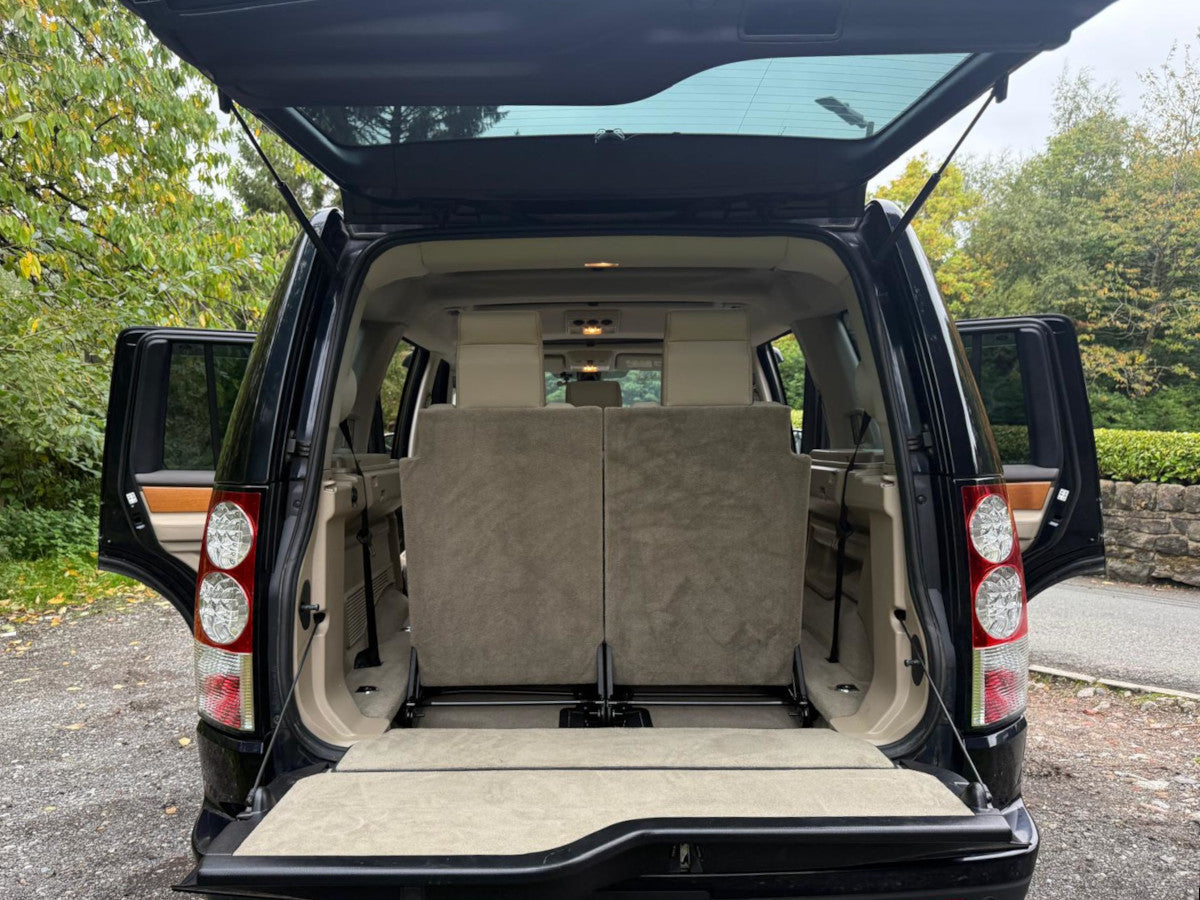 2012 Land Rover Discovery 4 5.0 V8 SE Blue - POA