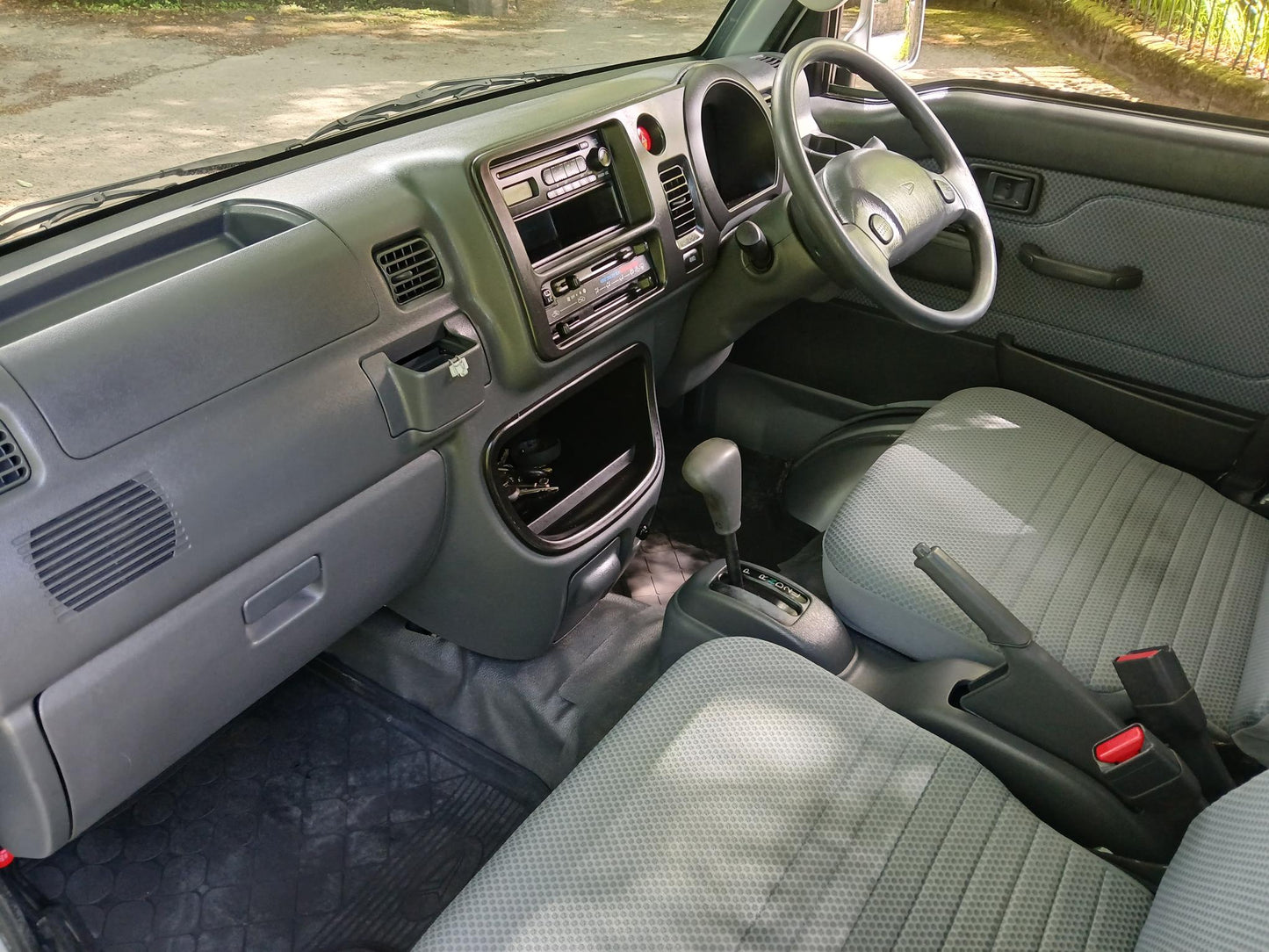 2013 Daihatsu Hijet Pickup 4x4 Auto