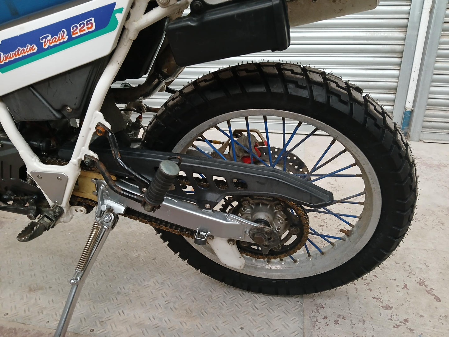 1998 Yamaha XT225 Serow
