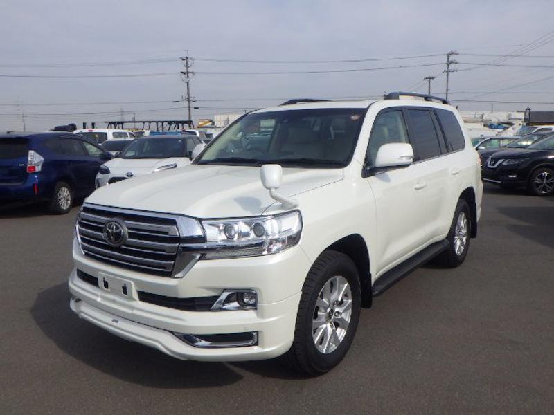 2016 Toyota Land Cruiser AX 4.6 V8 Auto Pearl White