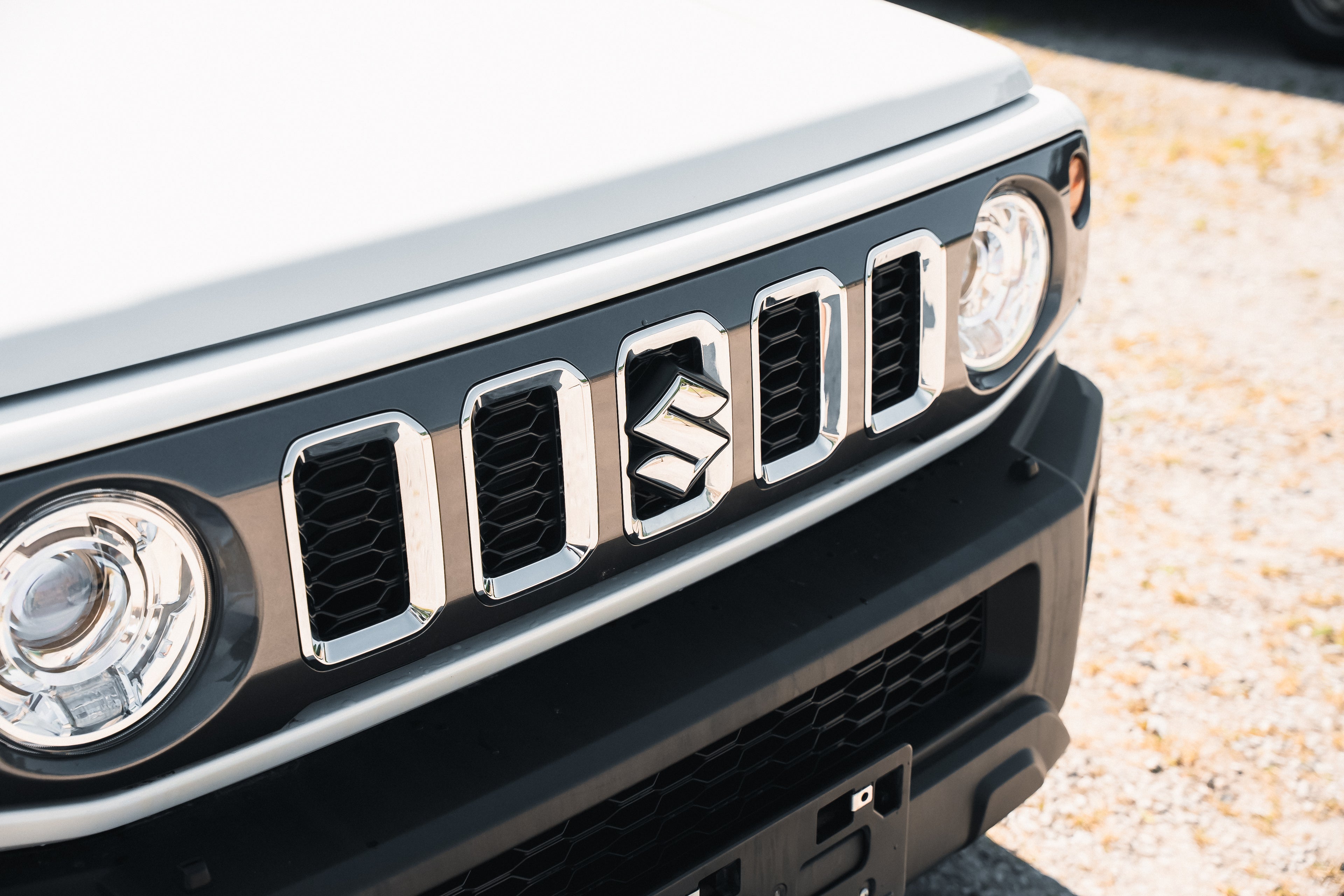 2025 Suzuki Jimny Nomade 5 Door SZ5 Auto Pearl White