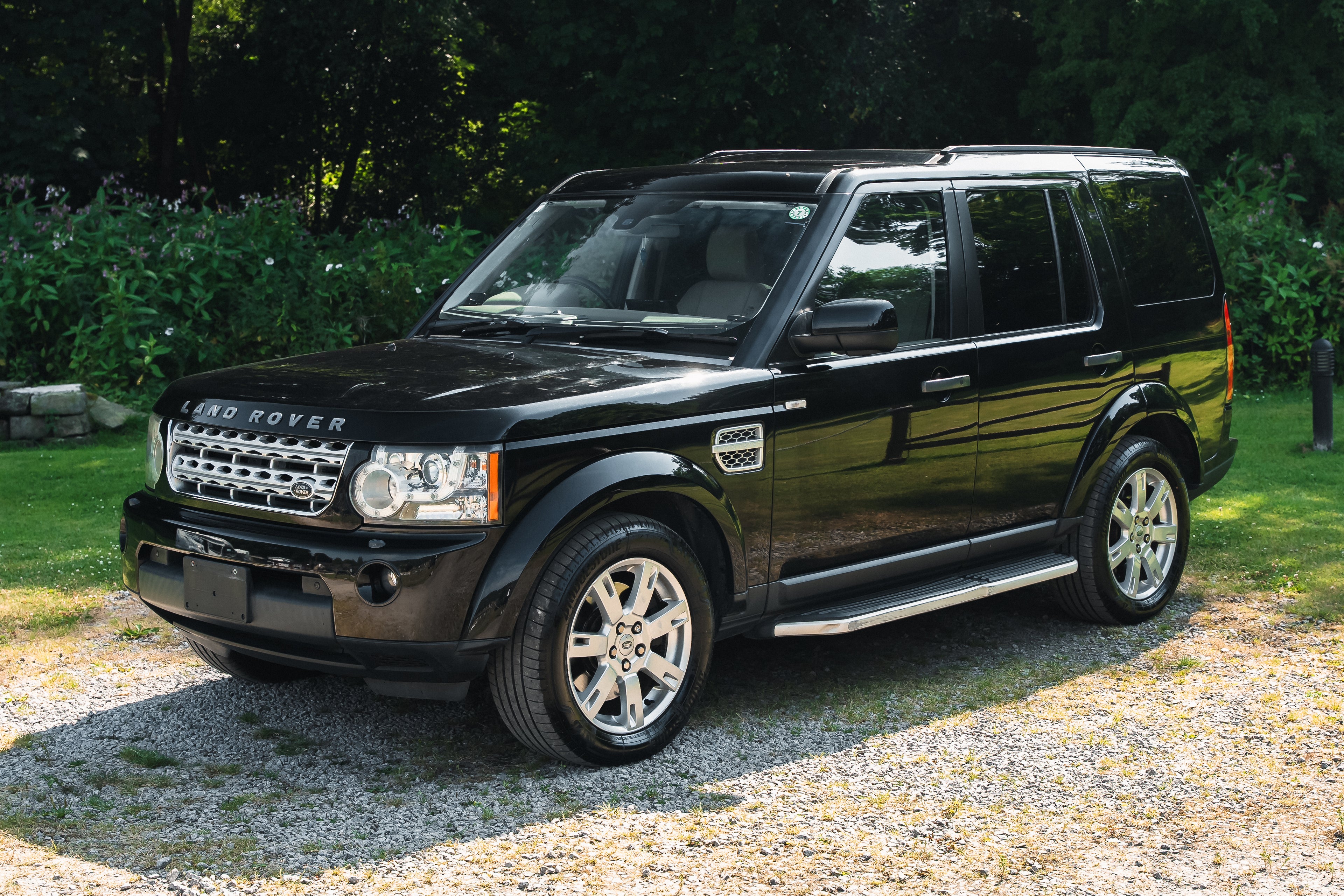 2011 Land Rover Discovery 4 5.0 V8 SE Black
