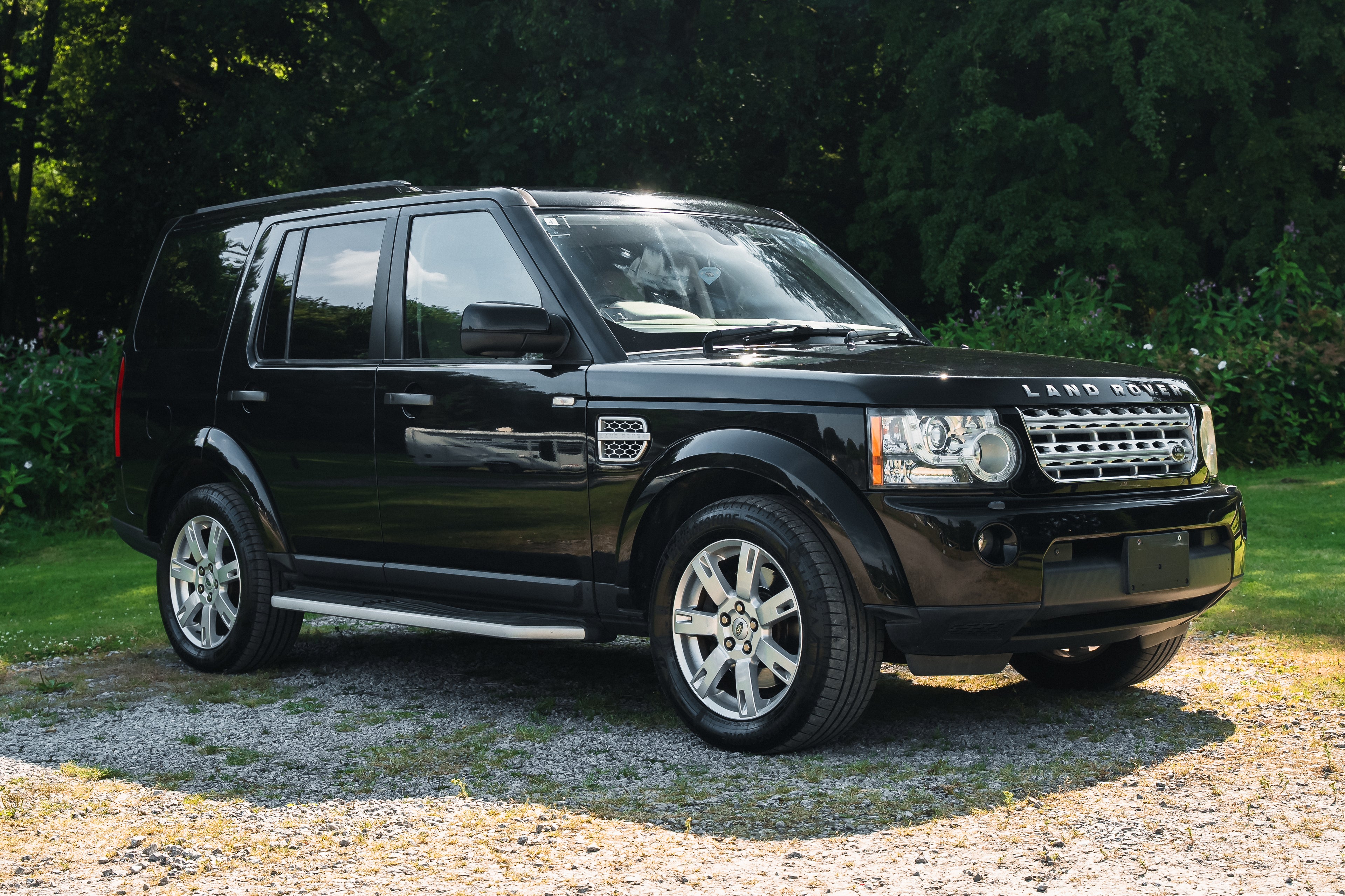 2011 Land Rover Discovery 4 5.0 V8 SE Black