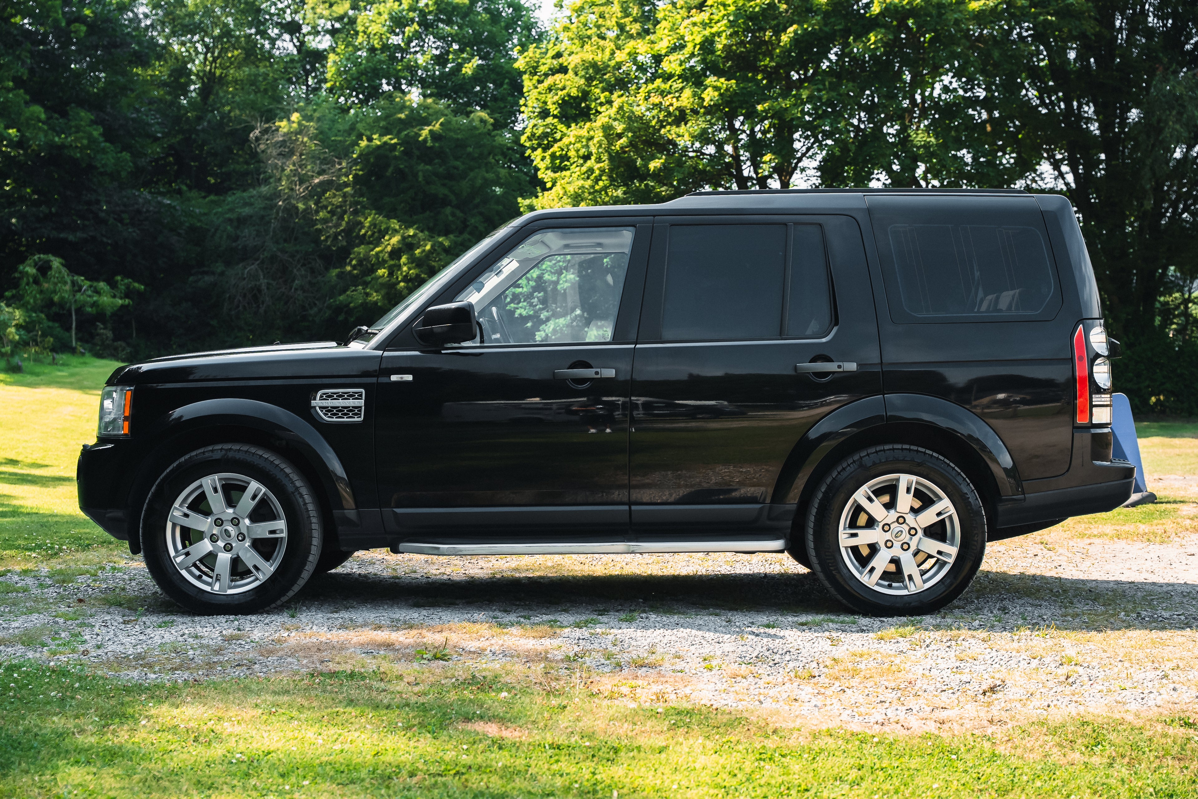 2011 Land Rover Discovery 4 5.0 V8 SE Black