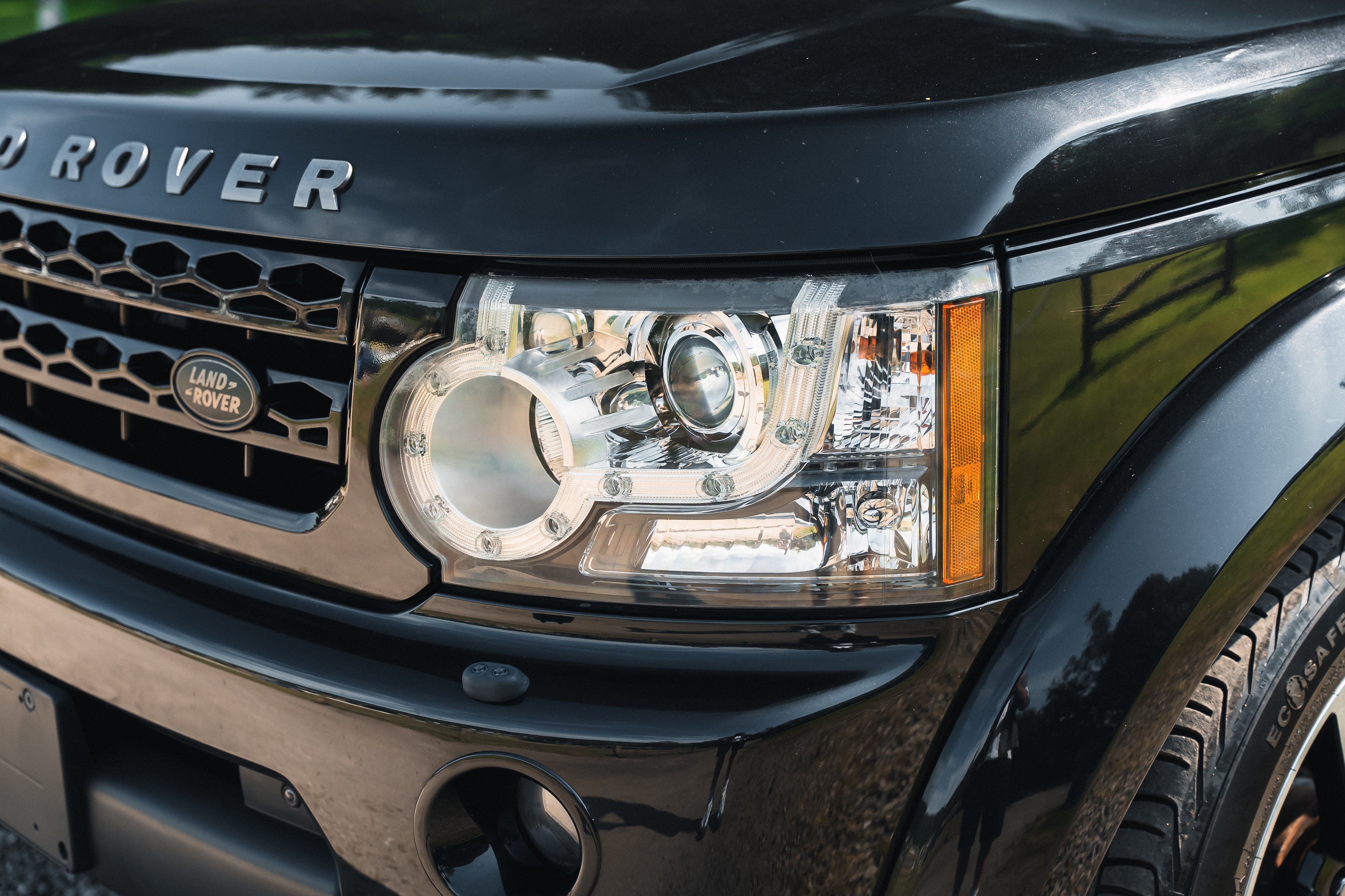 2012 Land Rover Discovery 4 5.0 V8 SE Black
