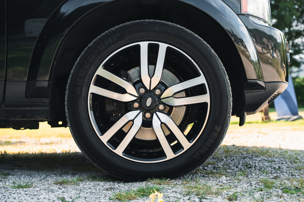 2012 Land Rover Discovery 4 5.0 V8 SE Black