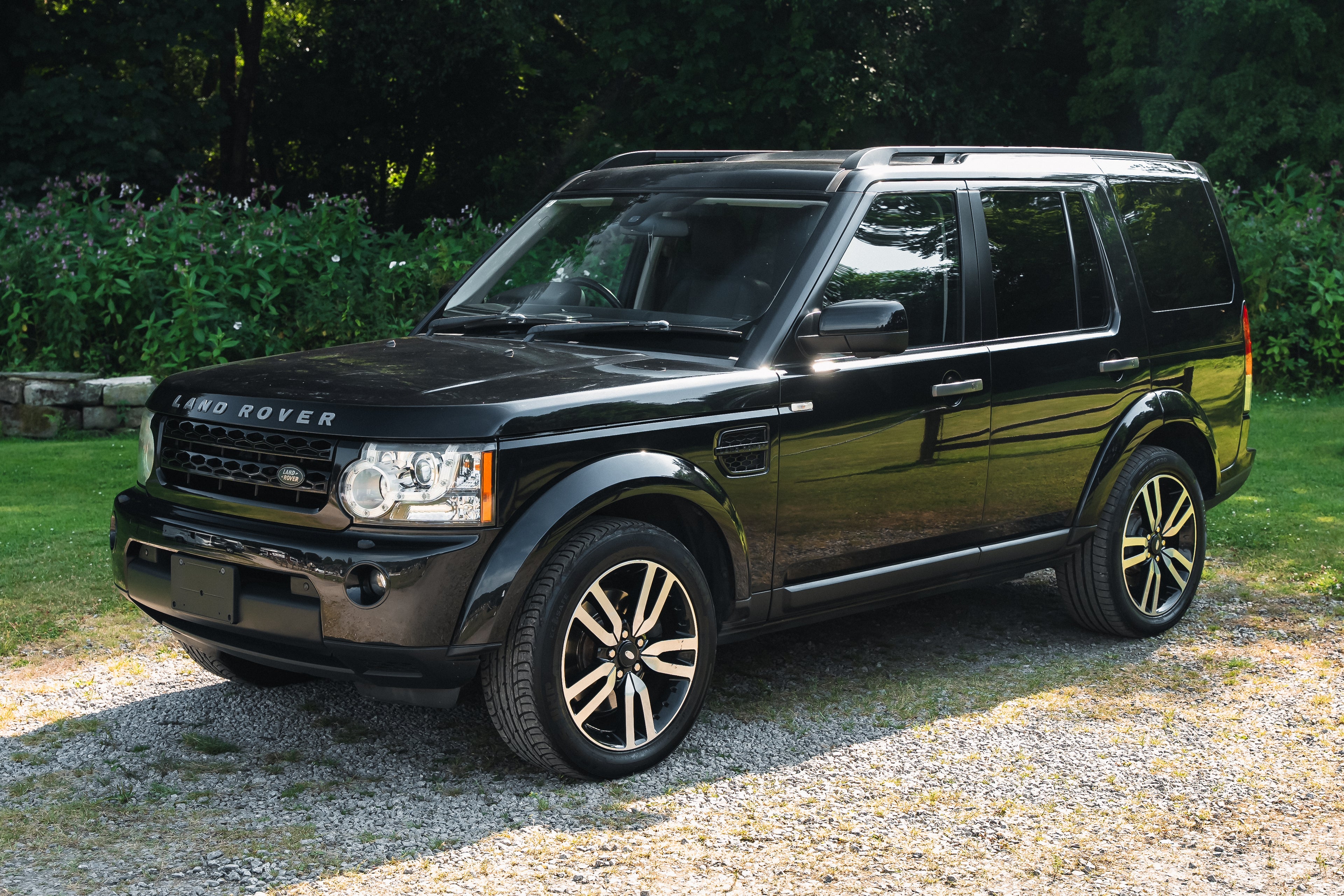2012 Land Rover Discovery 4 5.0 V8 SE Black