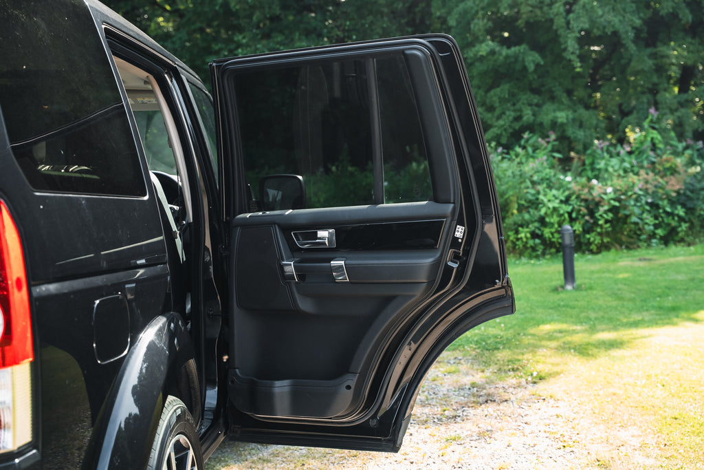 2012 Land Rover Discovery 4 5.0 V8 SE Black