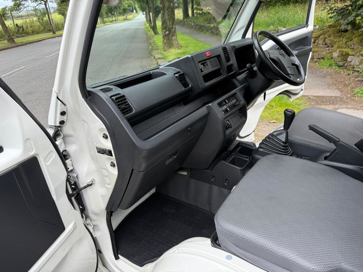 2015 Daihatsu Hijet Pickup 4x4 Manual