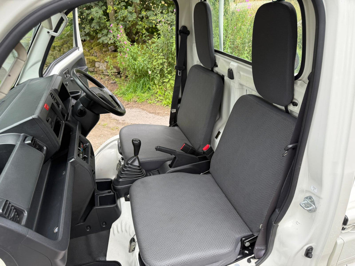 2015 Daihatsu Hijet Pickup 4x4 Manual