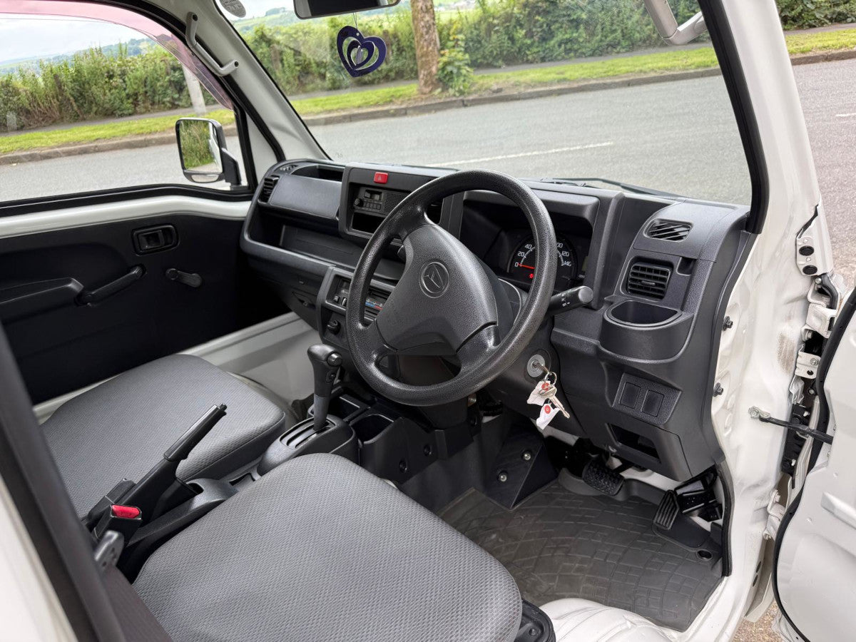 2015 Daihatsu Hijet Pickup Auto