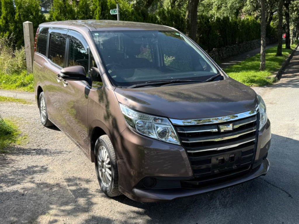 2015 Toyota Noah Welfare