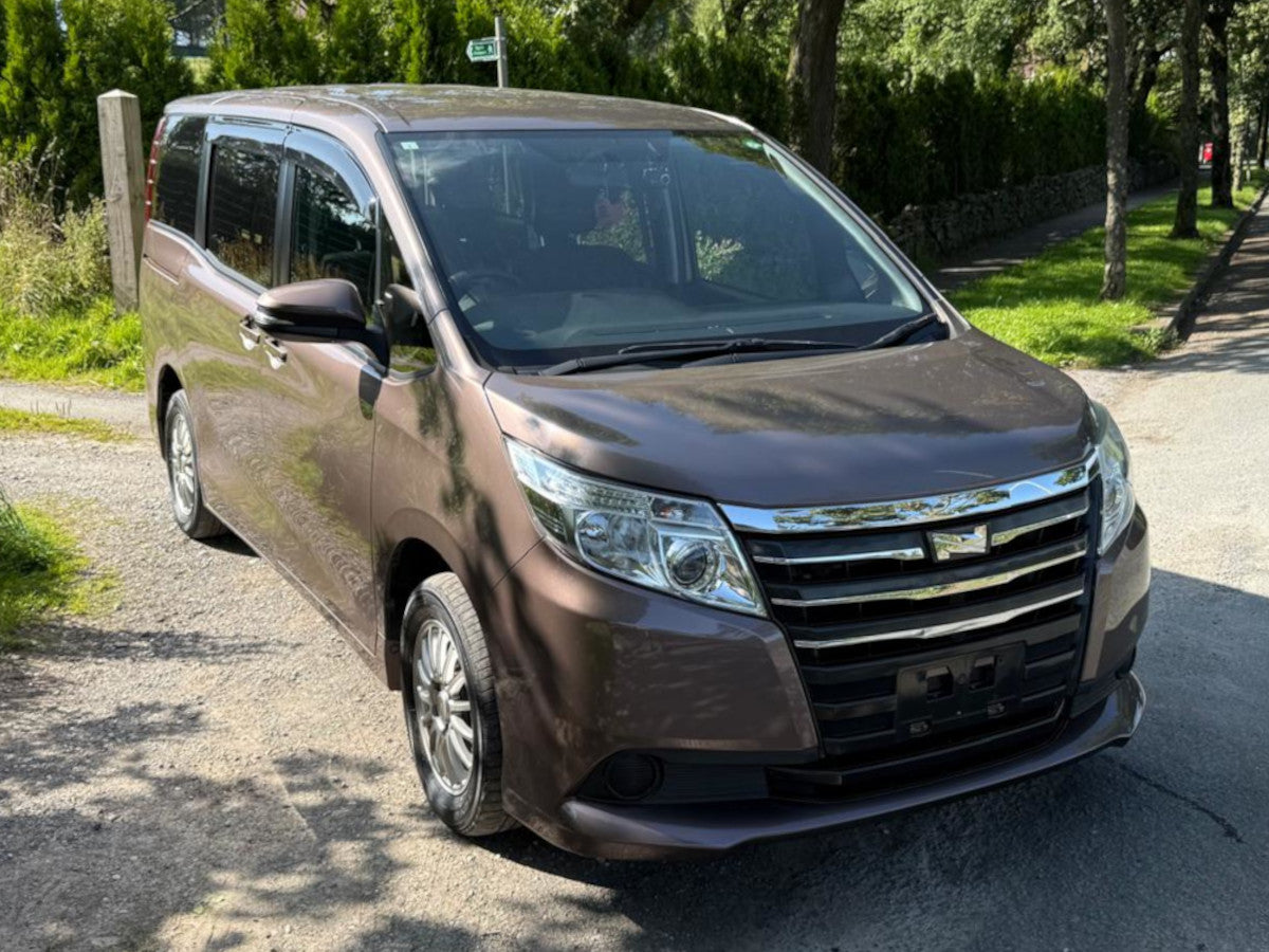 2015 Toyota Noah Welfare