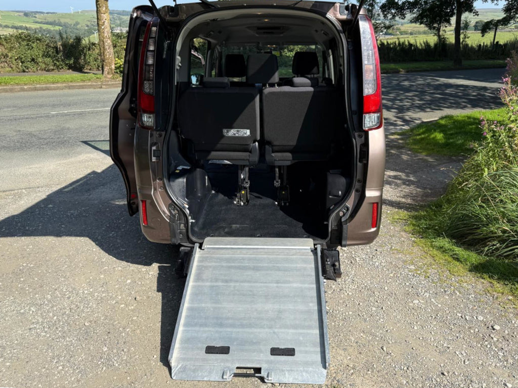 2015 Toyota Noah Welfare