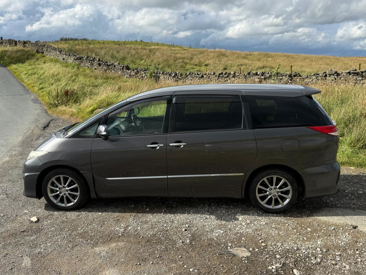 2012 Toyota Estima Aeras 2.4 Auto