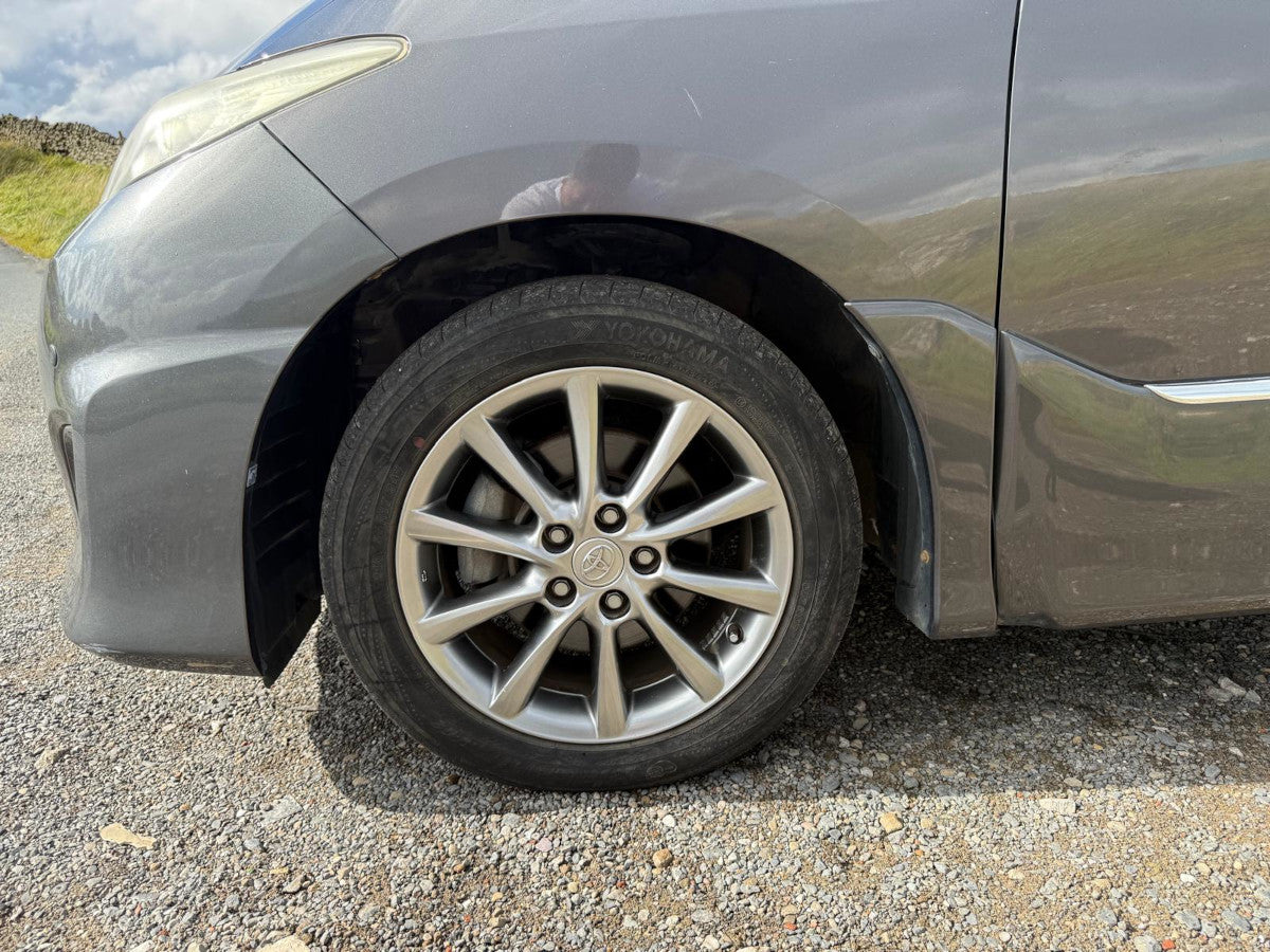 2012 Toyota Estima Aeras 2.4 Auto