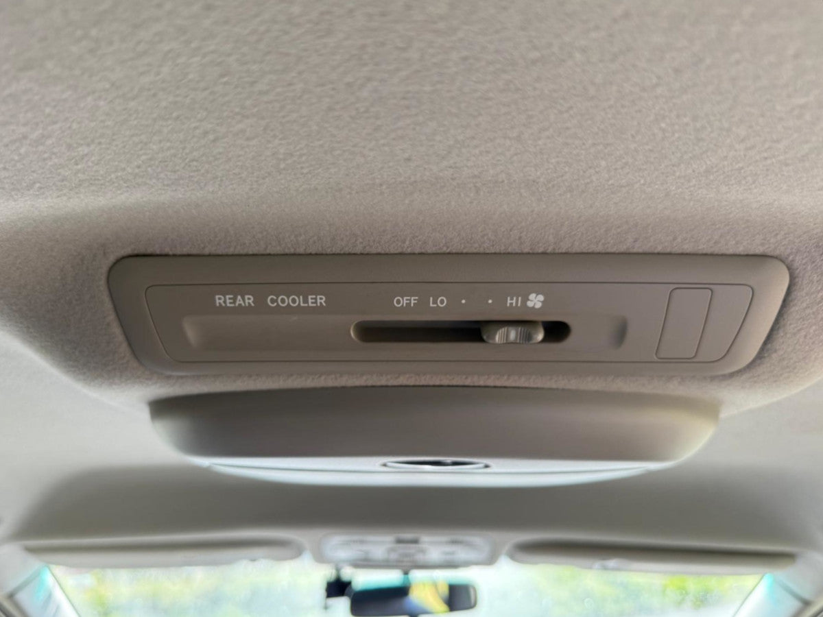 2012 Toyota Estima Aeras 2.4 Auto