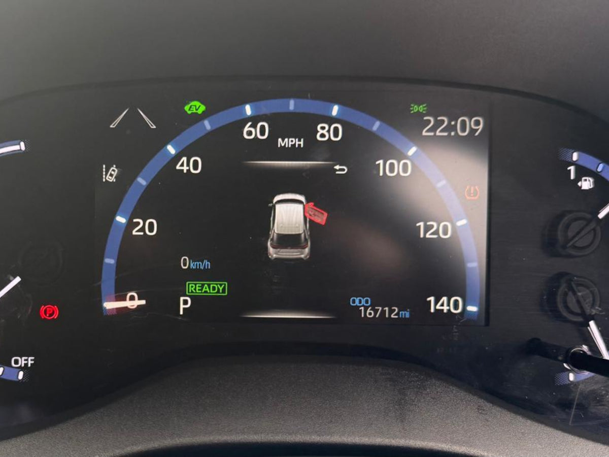 2022 Toyota Yaris Cross Hybrid Blue