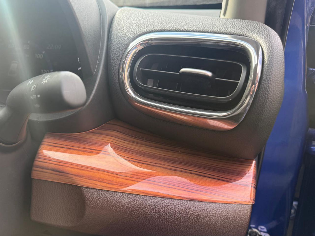 2022 Toyota Yaris Cross Hybrid Blue