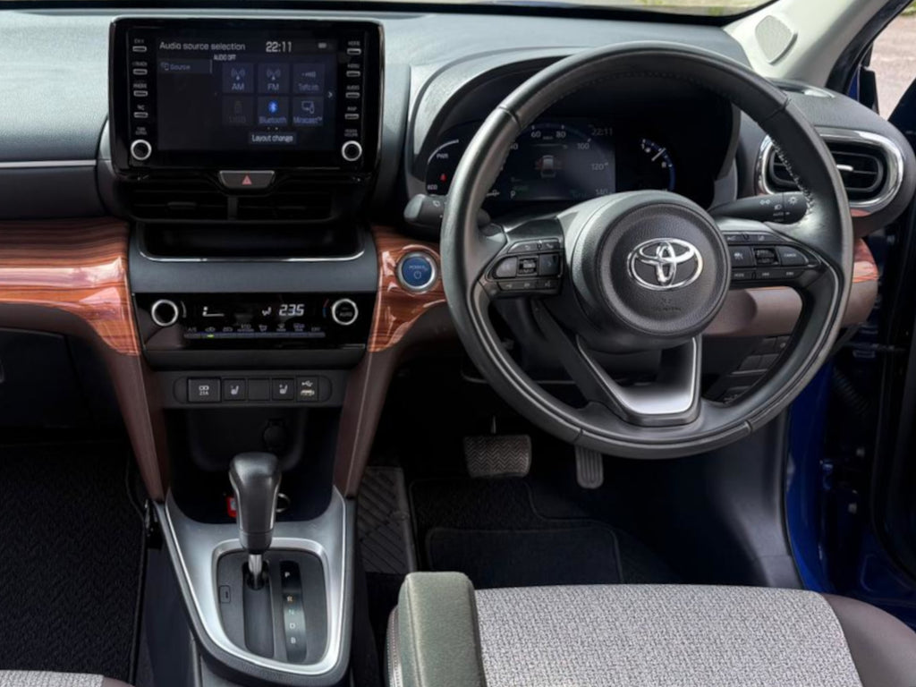 2022 Toyota Yaris Cross Hybrid Blue