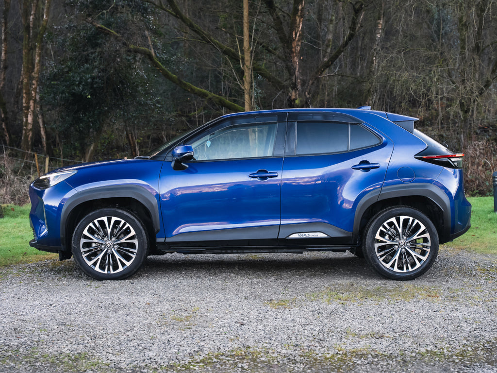 2022 Toyota Yaris Cross Hybrid Blue