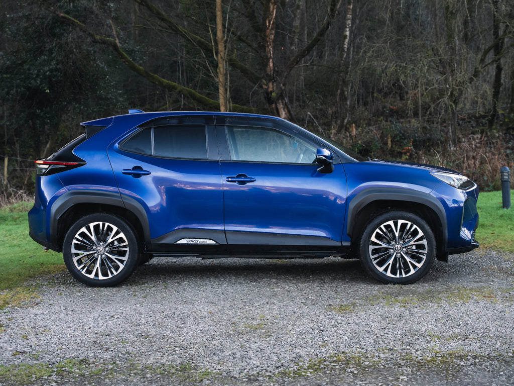 2022 Toyota Yaris Cross Hybrid Blue